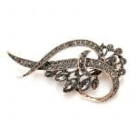 Golden Retro brooches with Grey Crystal