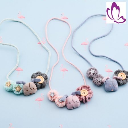 Soft ball flower necklace for baby