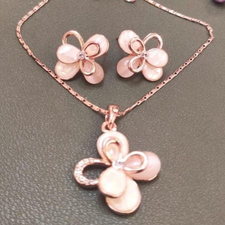 Pearl Opal Crystal set with necklace & earring