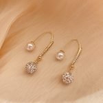 Pearl Rhinestone Earhook Earring