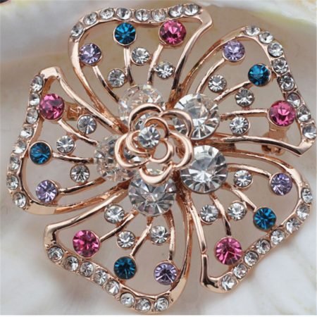 Five leaf flower brooch with multicolor rhinrstone