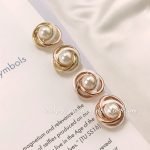 VN wild pearl stud earring