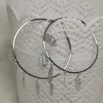 Oubi Yabi big circle leaf earring