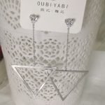 Oubi Yabi triangle bar tassel earring