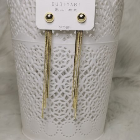 Oubi Yabi long tassel earring