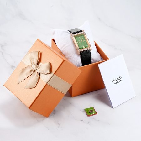 Leather belt fashion watch with gift box for women