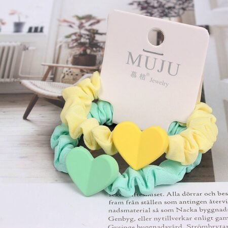 Crunchy hairband with heart pendant 2 pcs set