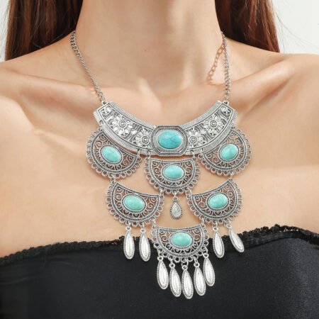 Antique tibbet turquoise Necklace