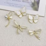 Creative small brooches