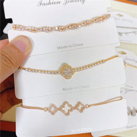 Resizable fashionable slim bracelet