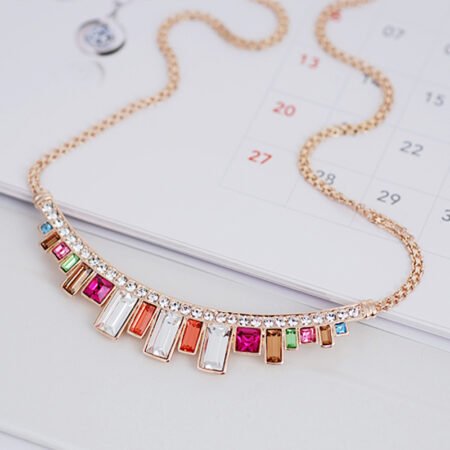 Multicolor Goldpalting necklace with gemstone