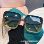 Glittery frame new style sunglass