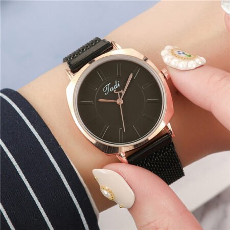 Mesh belt cute fashion watch