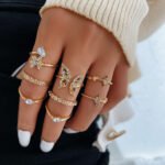 Metal and crystal multipcs ring set