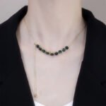Resizable green crystal necklace light luxury