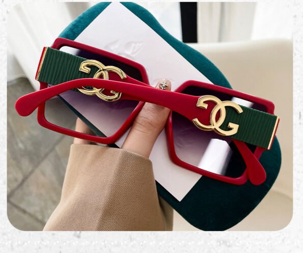 Square large GG frame sunglass