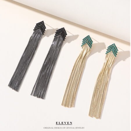 Silver needle inlaid diamond arrow tassel earrings