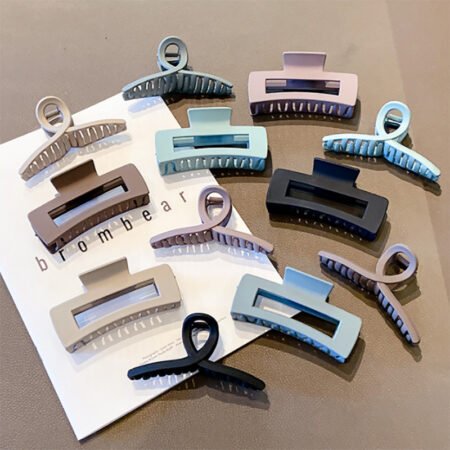 Various rubber coated pvc hairclip shark clip