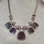 Oubi yabi big stone gorgeous necklace