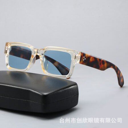 Wide leg small frame unisex sunglass