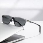 Slim frame polarized sunglass for men